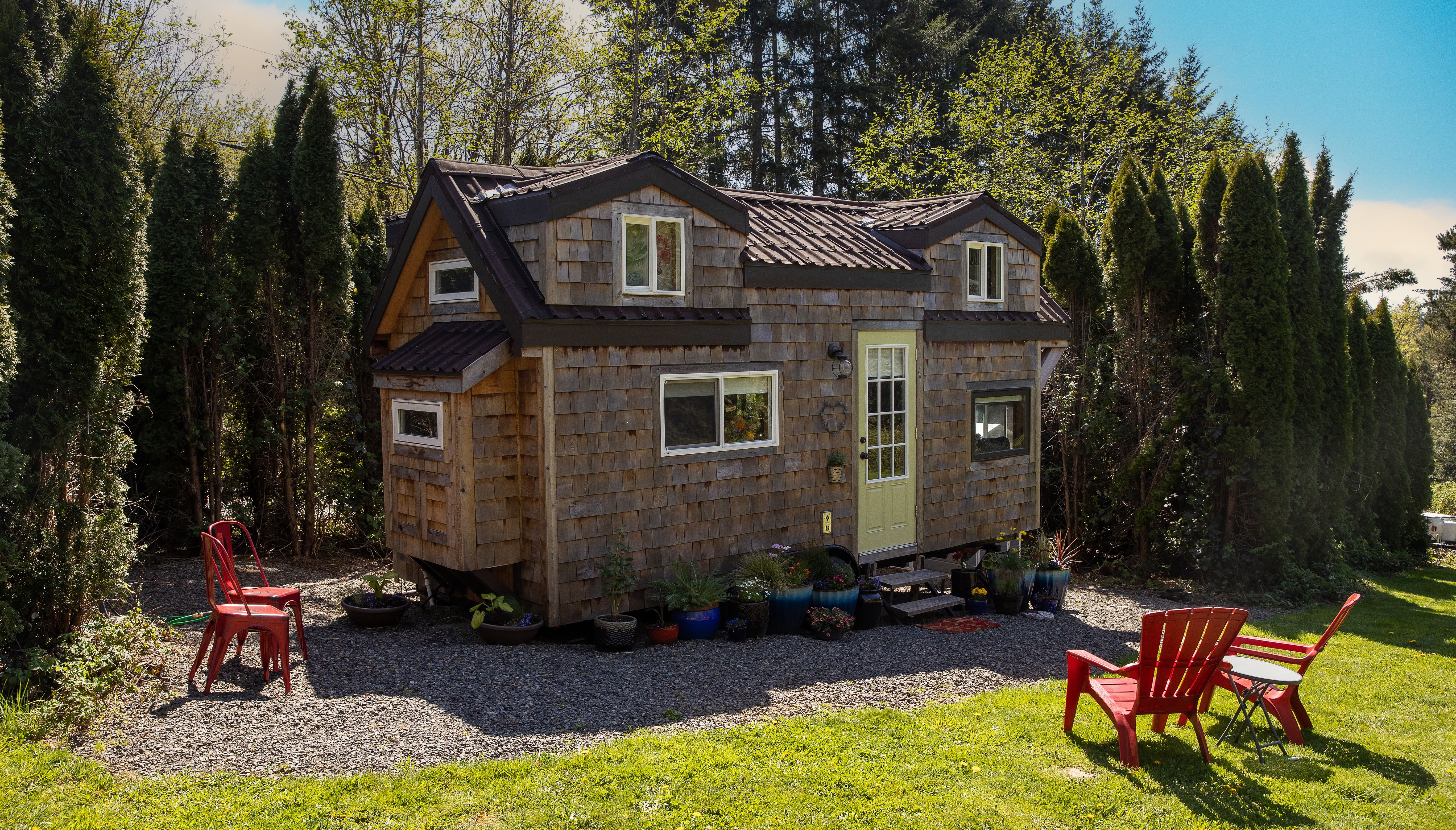 How Close Can You Build an ADU to the Property Line in Seattle?
