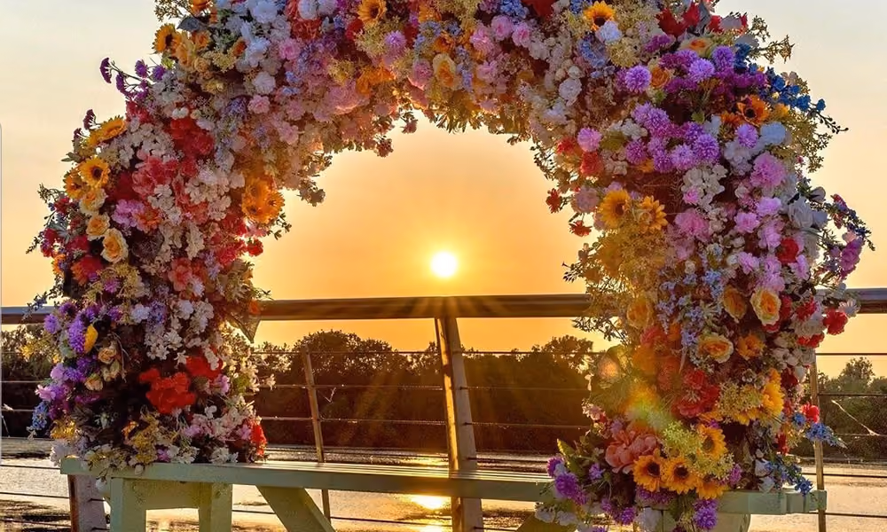 Floral arch for retail space