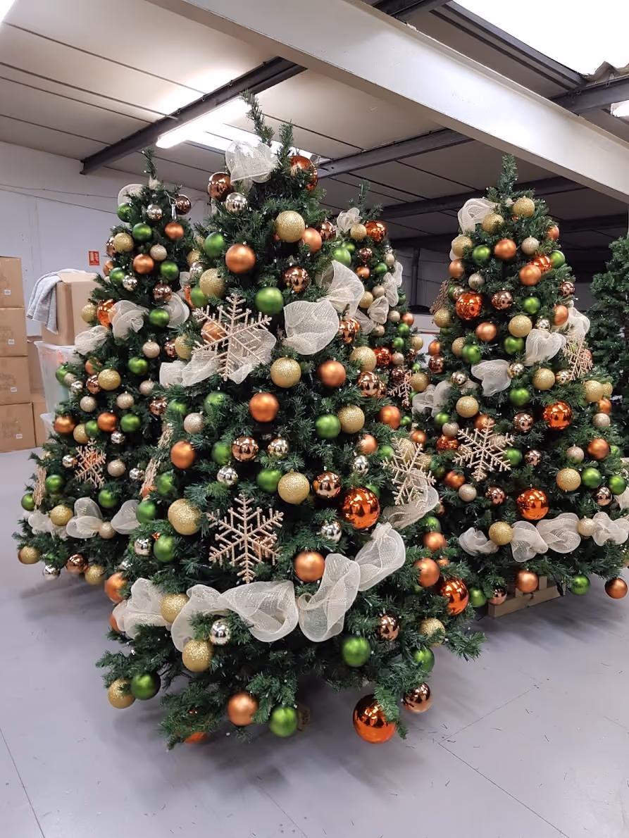 Christmas & Other Stories - Commercial Christmas Decorators