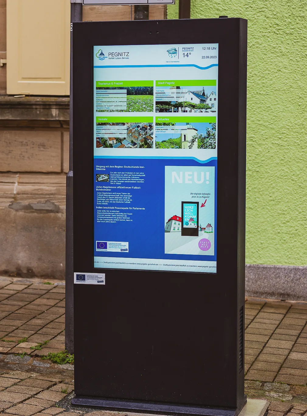 Interaktive Outdoorstele mit Besucherleitsystem