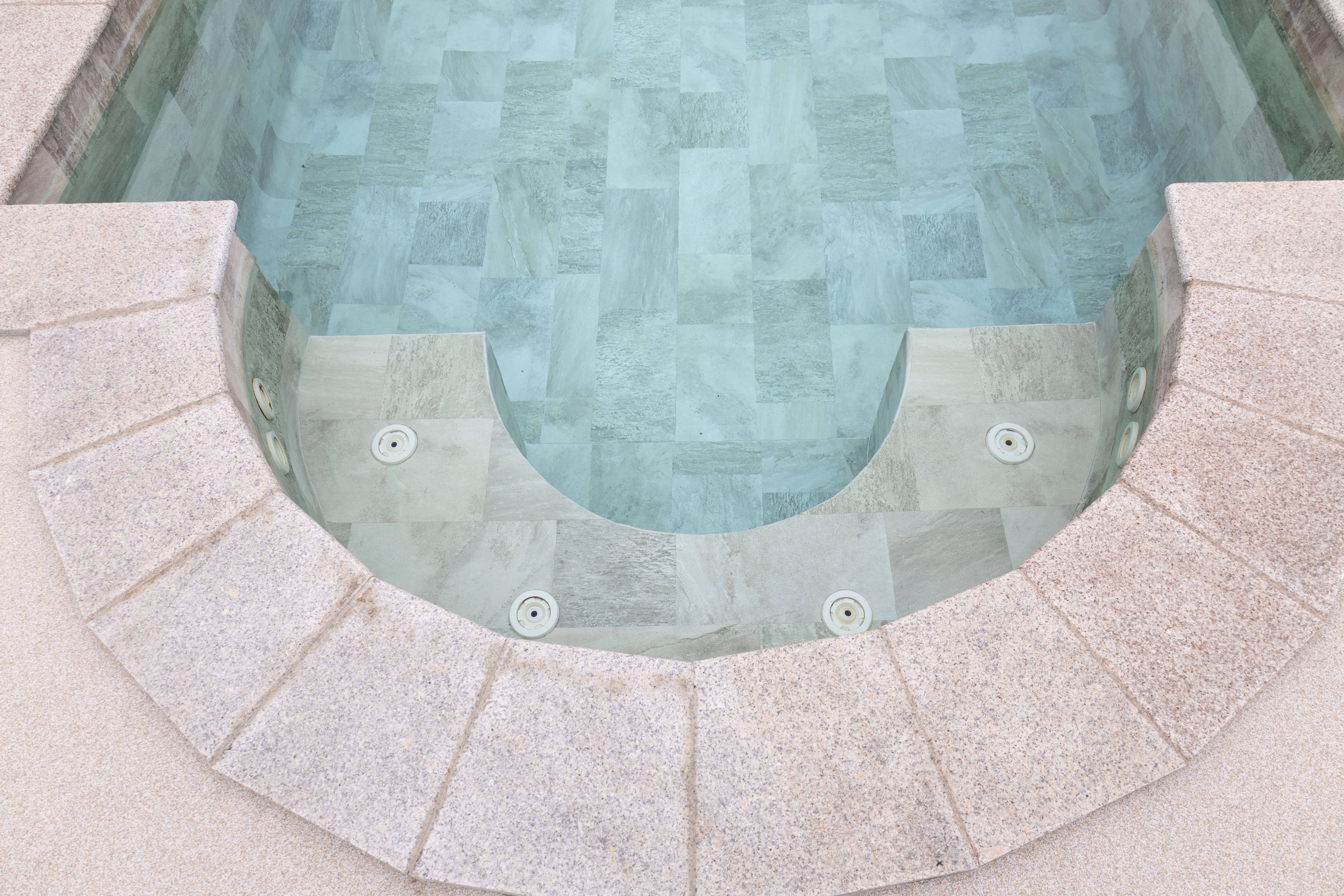 Letisztult elegancia Szegeden!