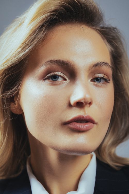 Modelo en la plaza de Cibeles