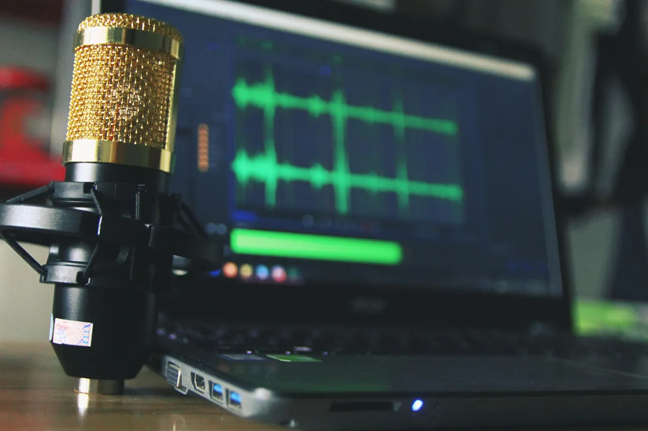 Narrative Podcasts | Pilot