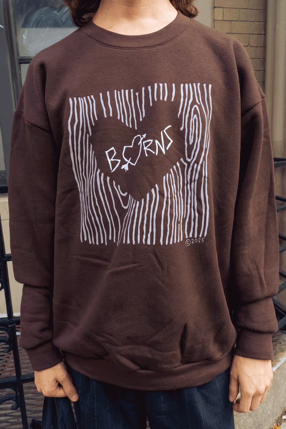 Brown sweatshirt with drawing by BØRNS