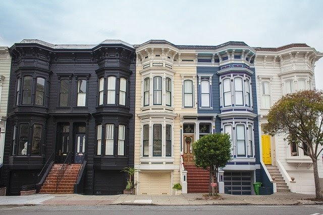 Maximize Your Bay Window with Transom Windows - Clera Windows + Doors