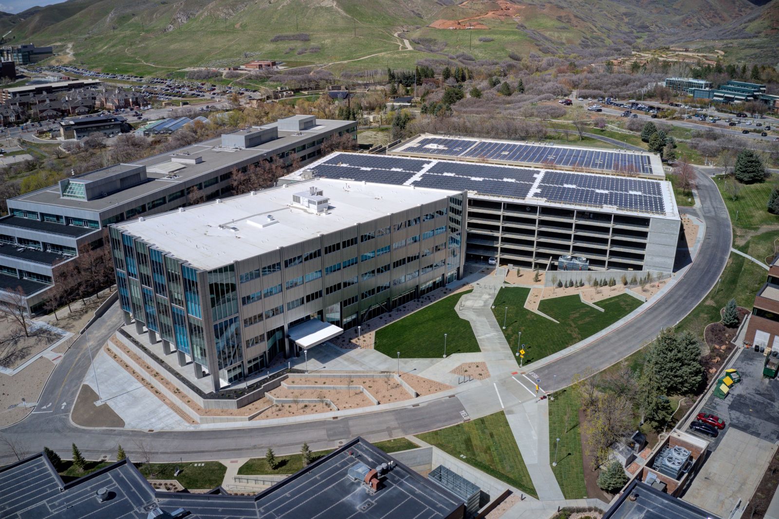 University of Utah Research Park Myriad Genetics Office Building IV & Parking Structure