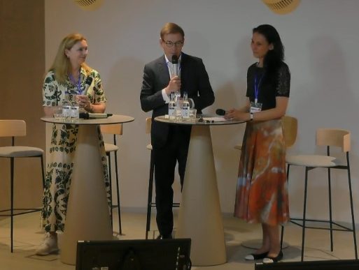 Christophe Lanne and Iva Alexandrova in discussion