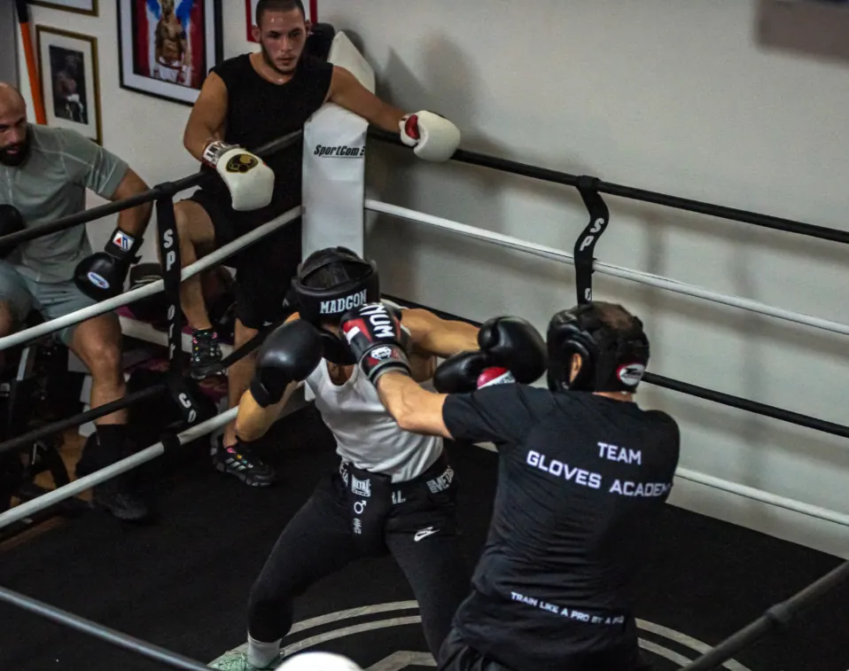 Gloves Academy