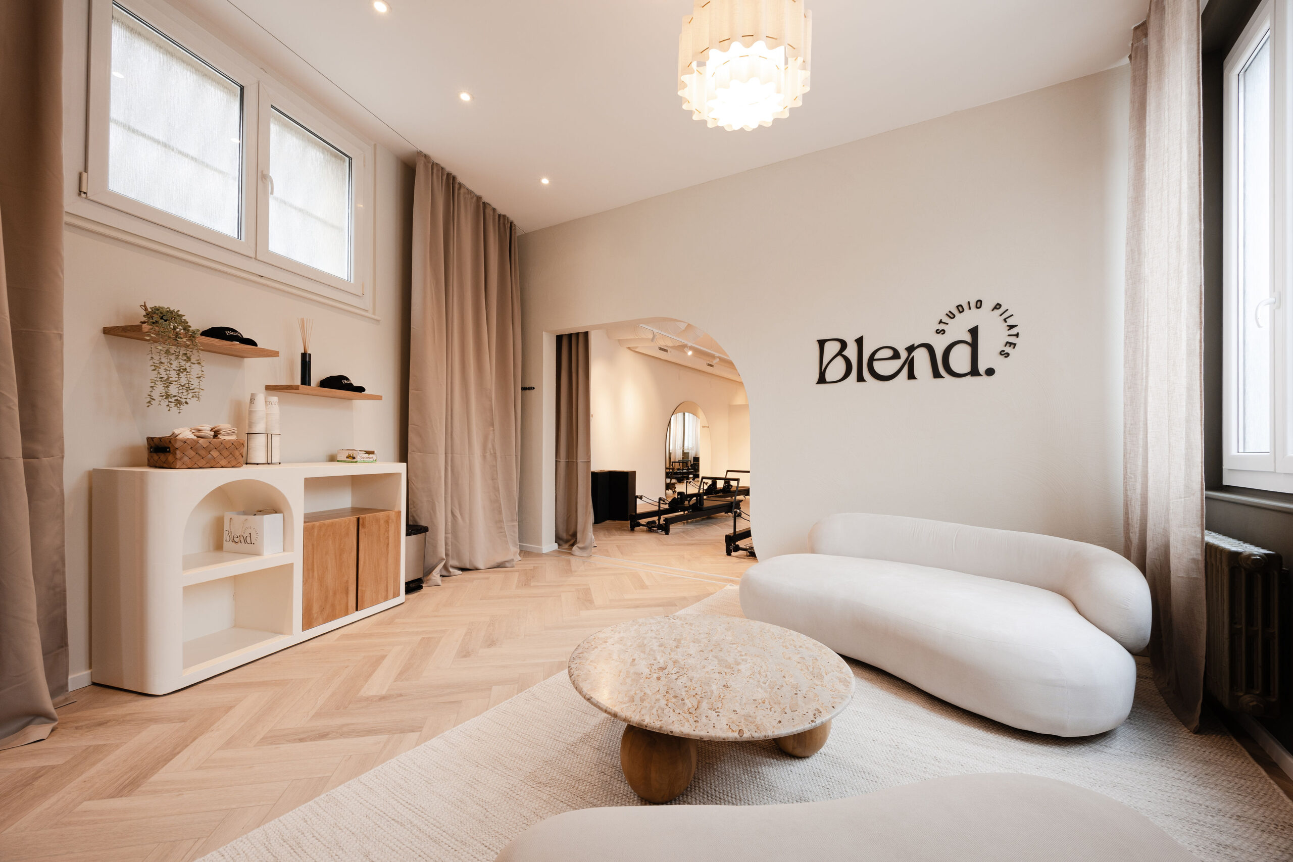 Pilates Reformer à Lausanne — Blend Studio Pilates