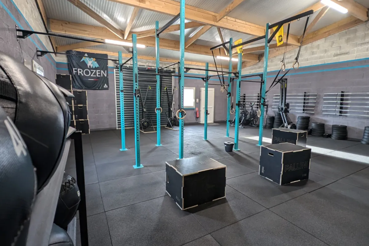 CrossFit à La Rochelle — FROZEN La Rochelle