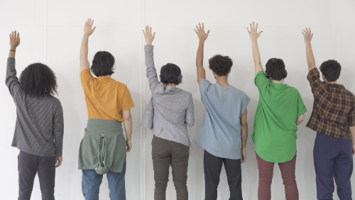 Coro dos que dão as costas