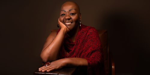Virgínia Rodrigues canta apresenta Sol Negro