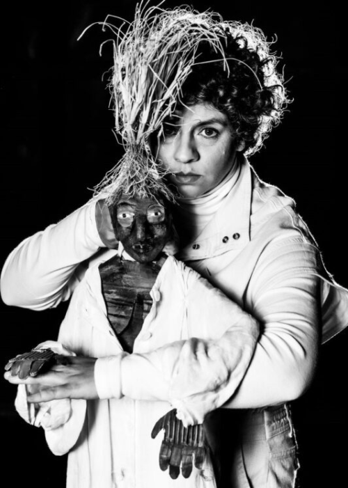 Mostra de Repertório Juliana Notari — 25 anos de Marionete Livre