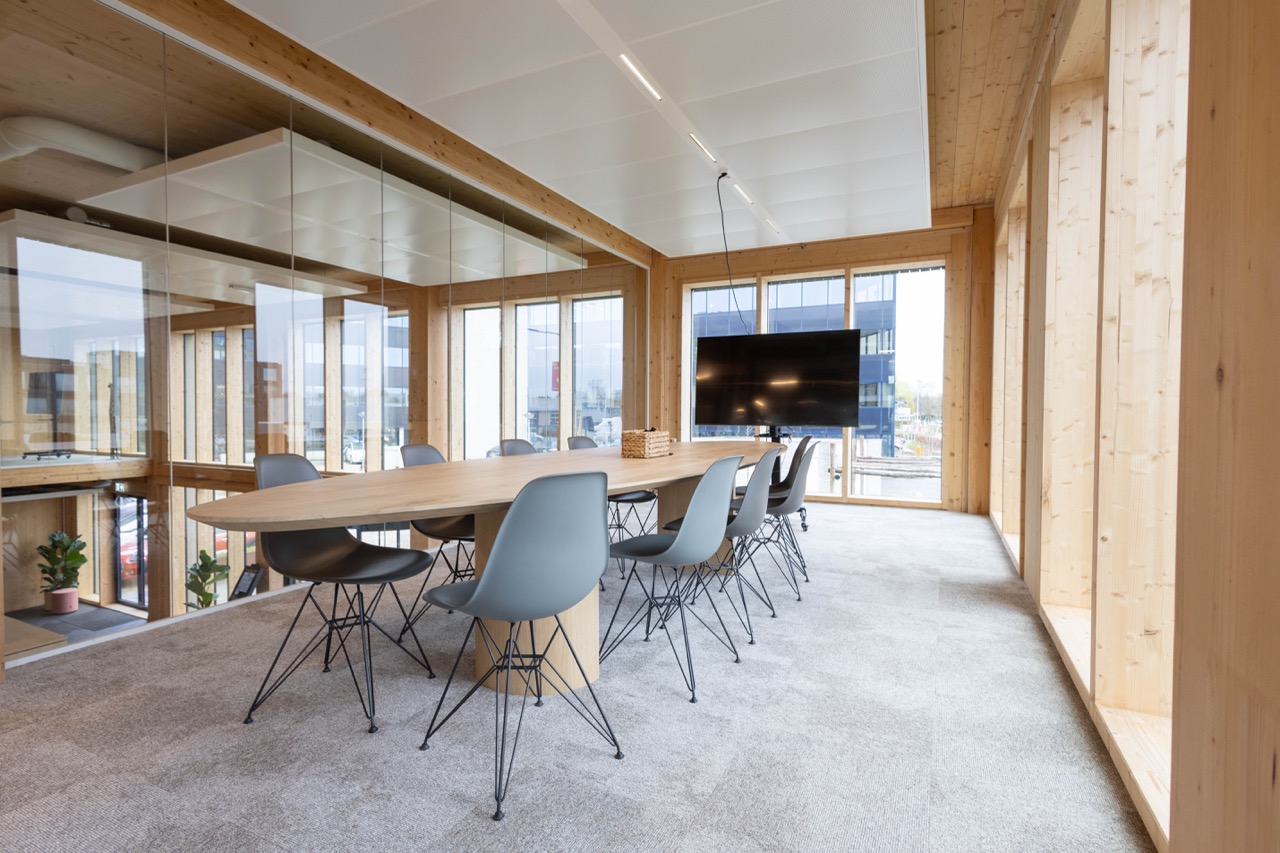 Meetingroom Olijfhout in Den Bosch 