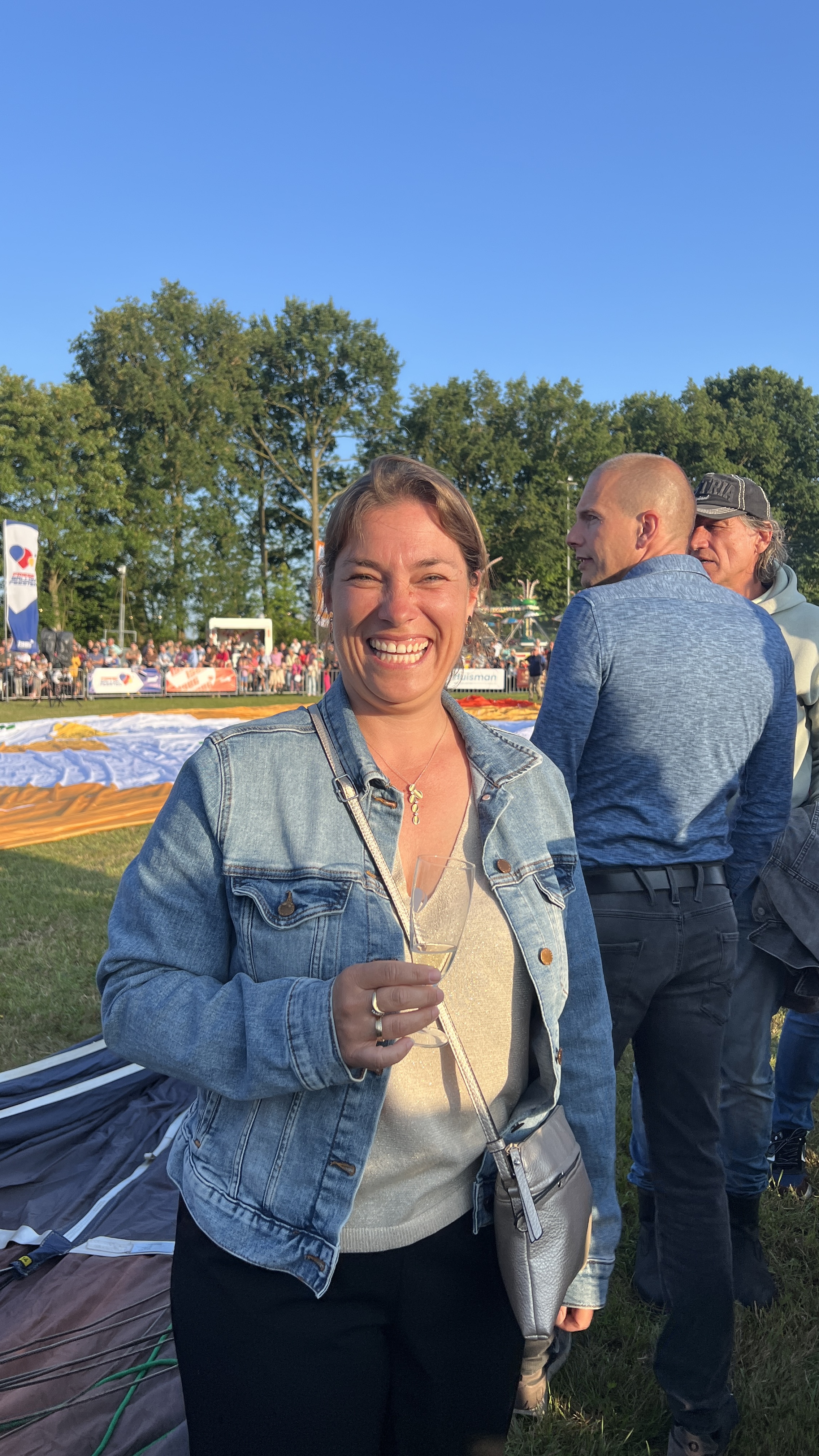 Belgische dame ‘overdonderd’ door spontane ballonvlucht