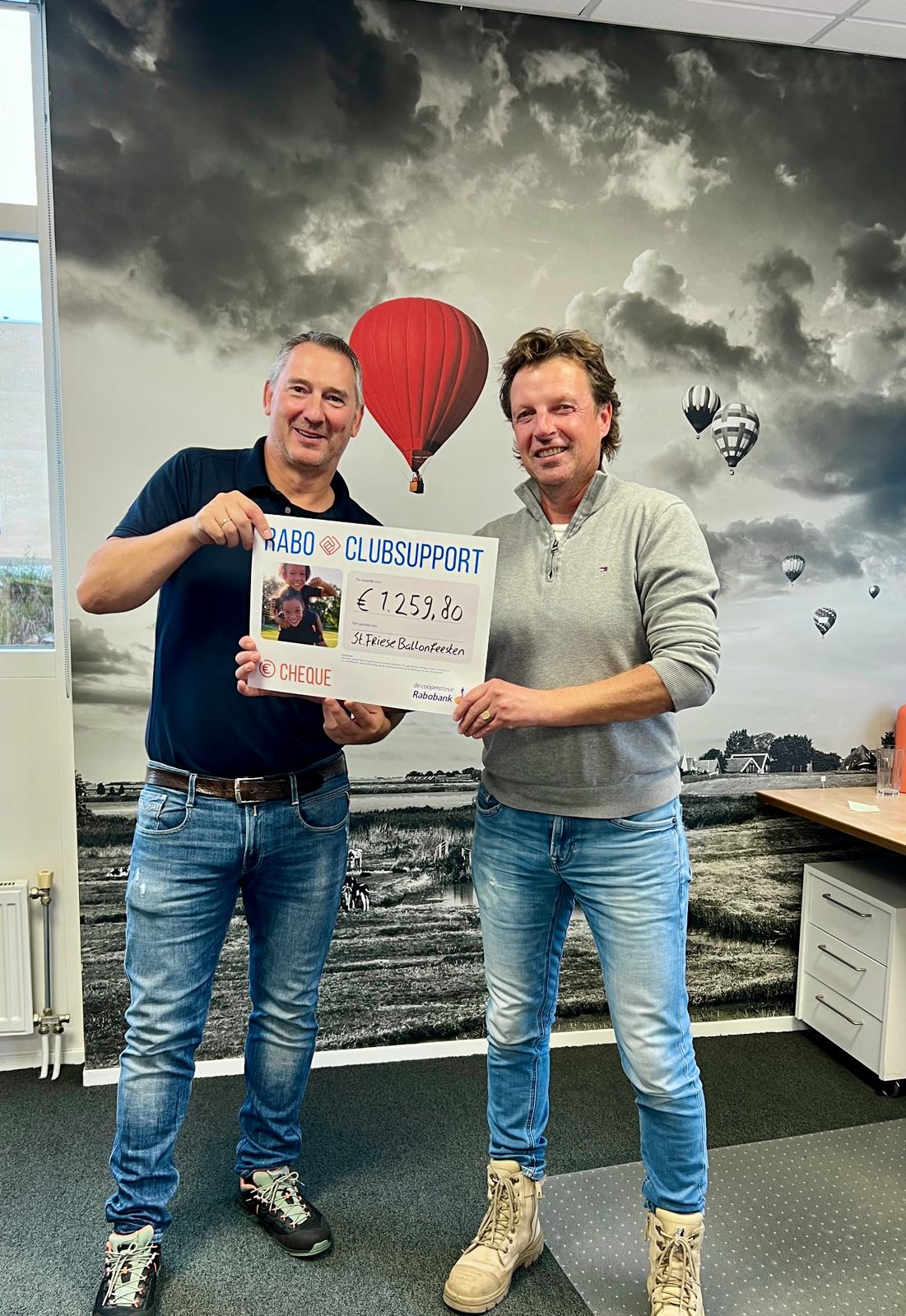 Mooi bedrag voor Friese Ballonfeesten dankzij Rabo ClubSupport