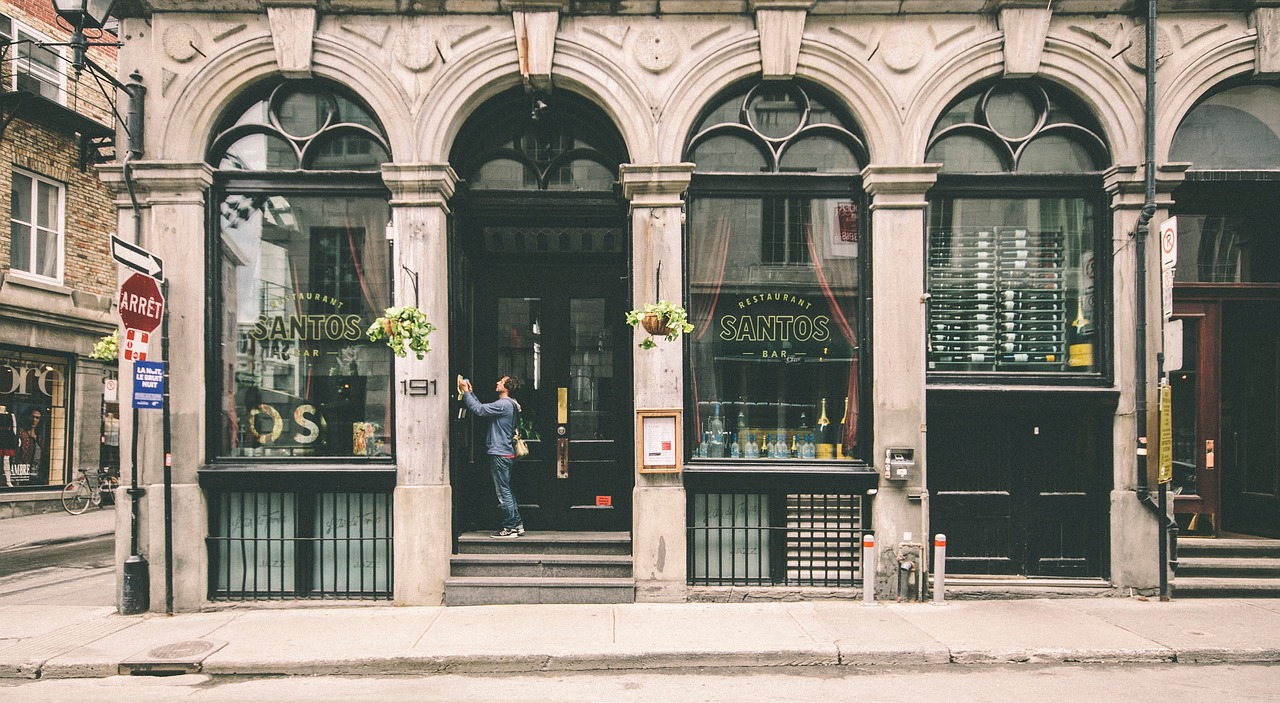 Old Montreal Streets Classic cobblestone, restaurants, heritage architecture.