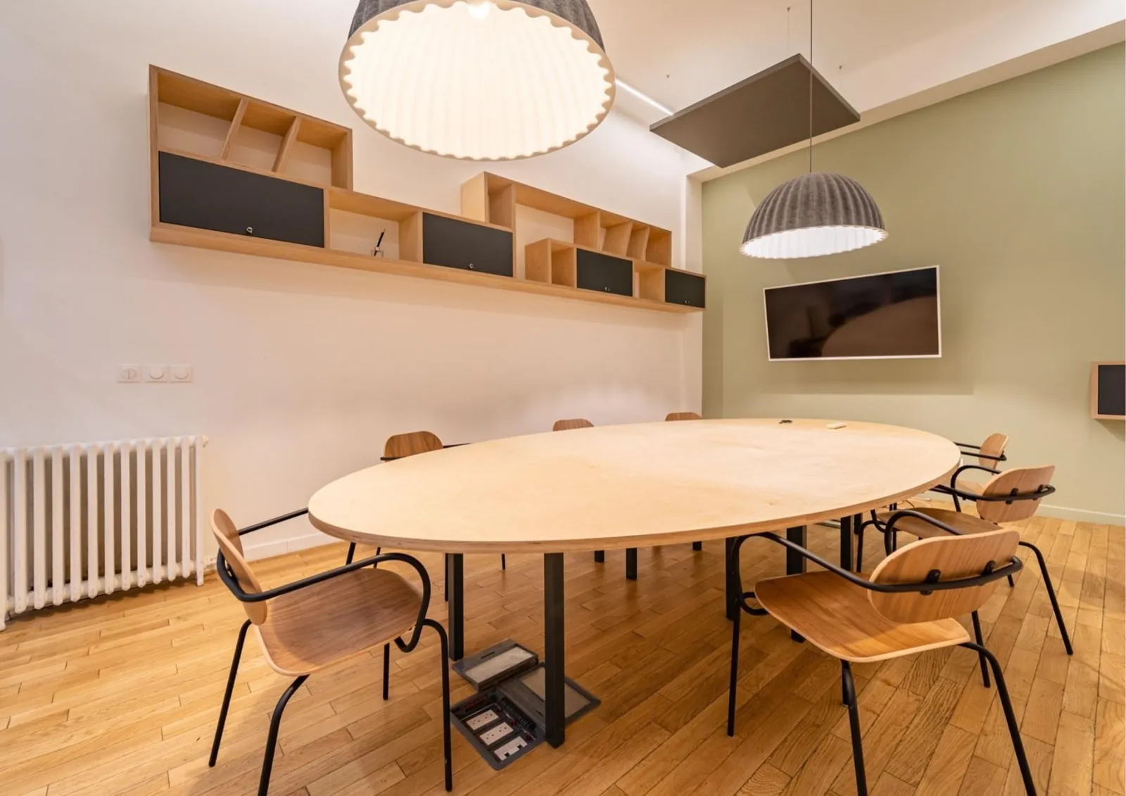 Bureau privé 8 postes à louer à Paris 8e | Flashoffice