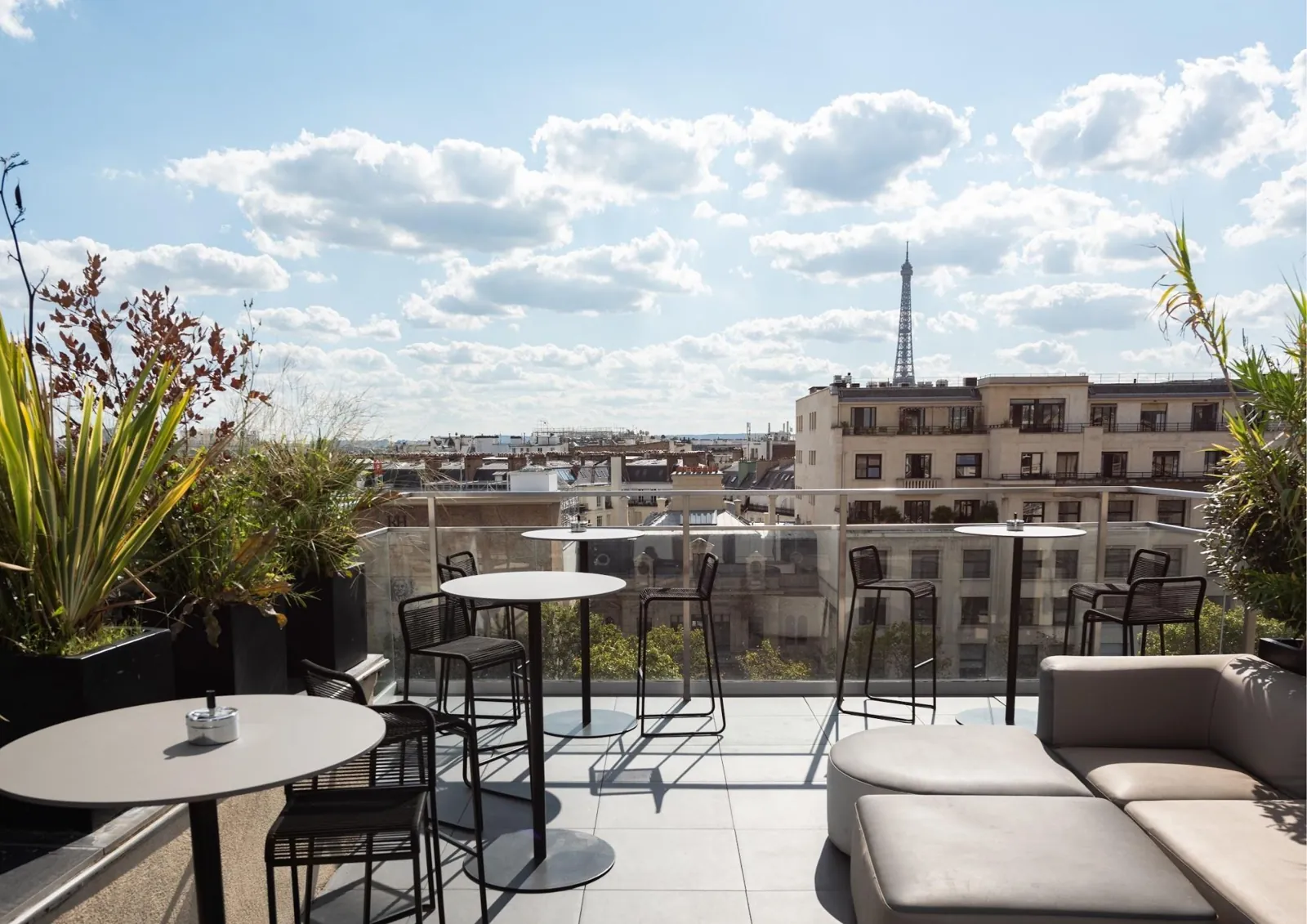 Bureau privé 50 postes à louer à Paris 8e | Flashoffice