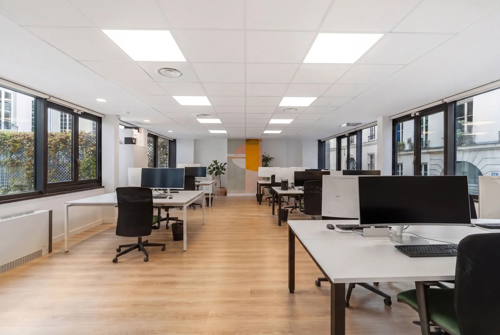 Bureau indépendant 26 postes - Paris 2e (Sentier)