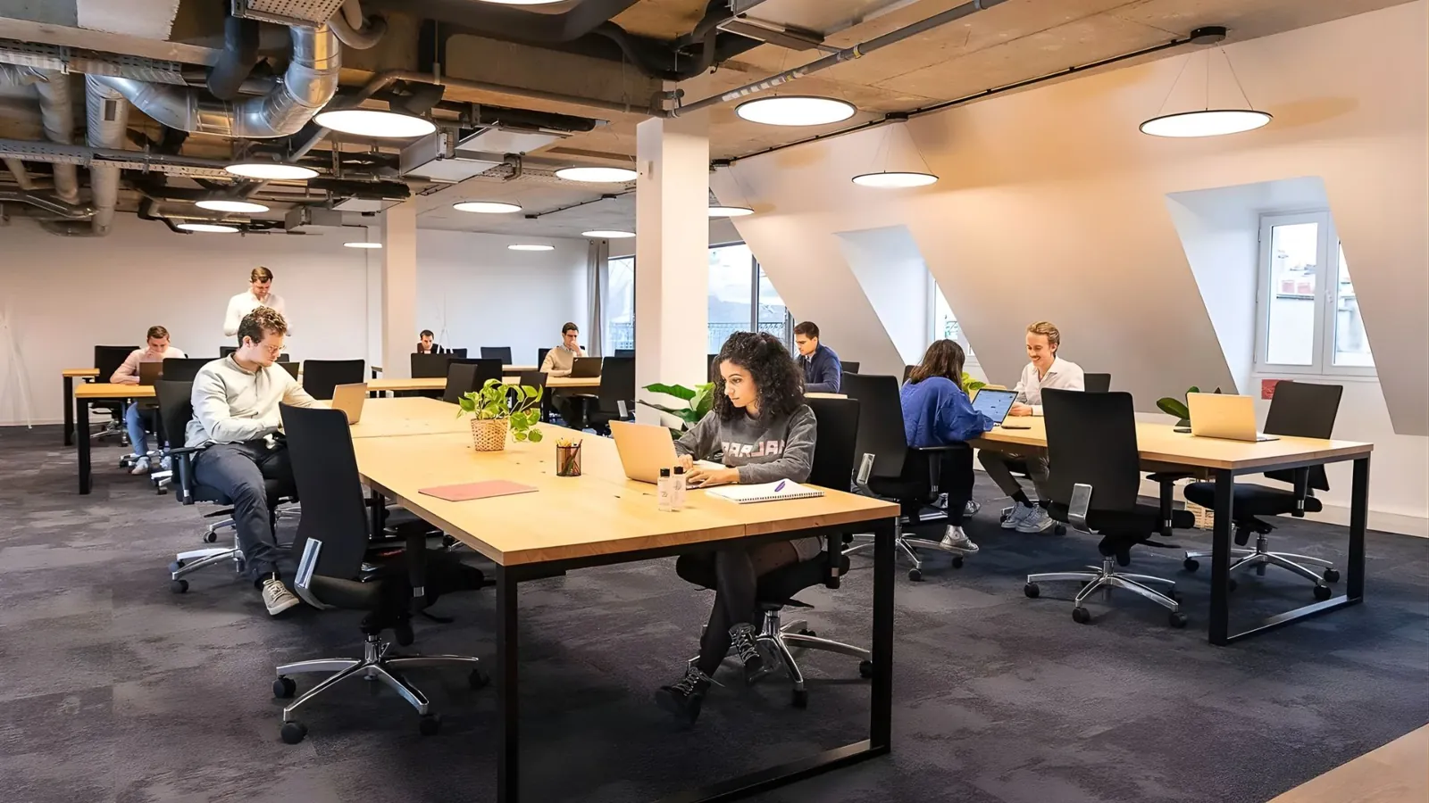 Bureau indépendant 74 postes - Paris 2e (St Denis)