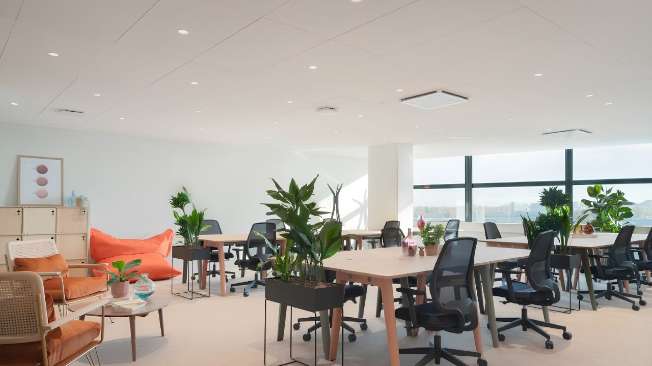 Bureau privé 22 postes - Paris 12e (Terroirs de France)