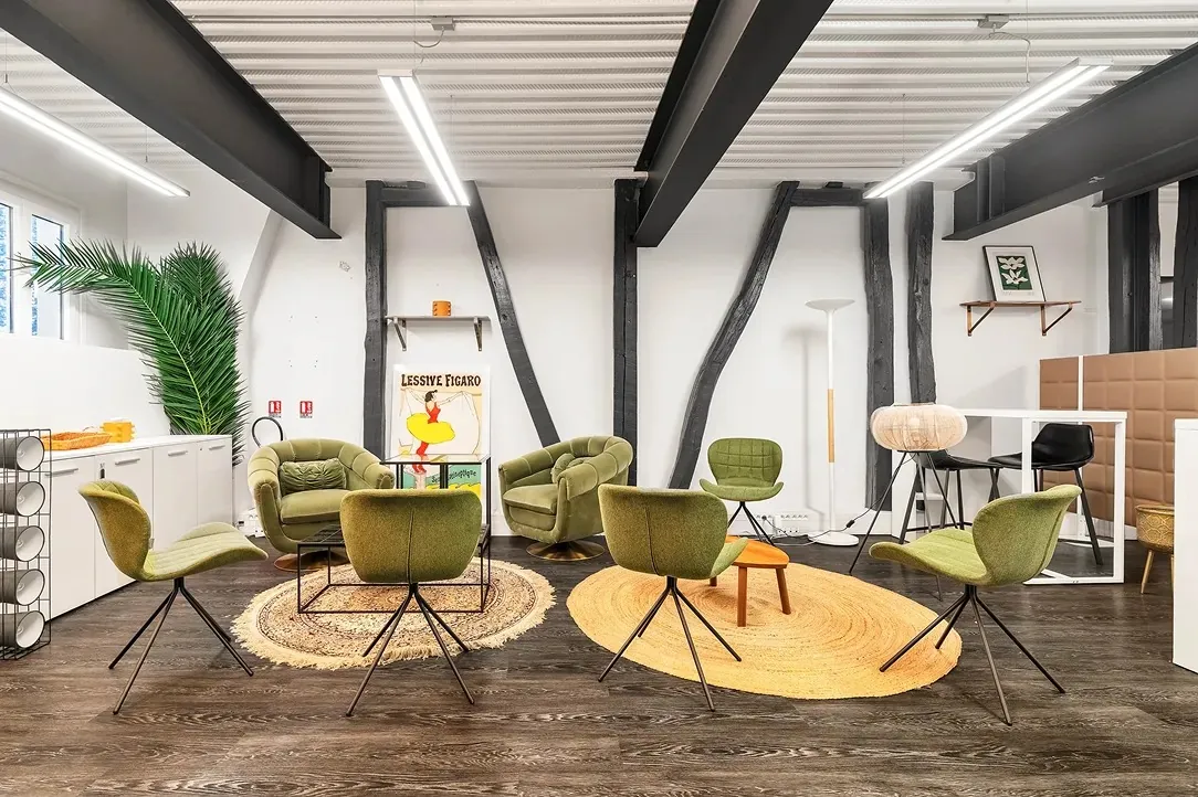 Bureau indépendant 98 postes - Paris 10e (Strasbourg)