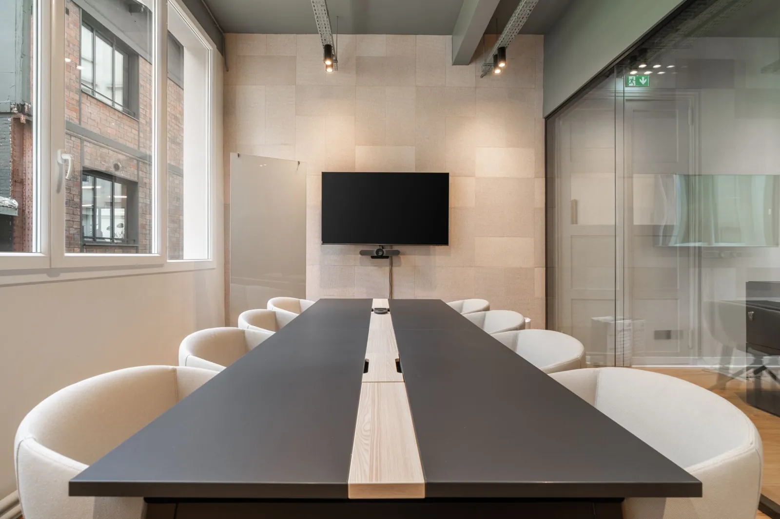 Bureau indépendant 18 postes - Paris 3e (Béranger)