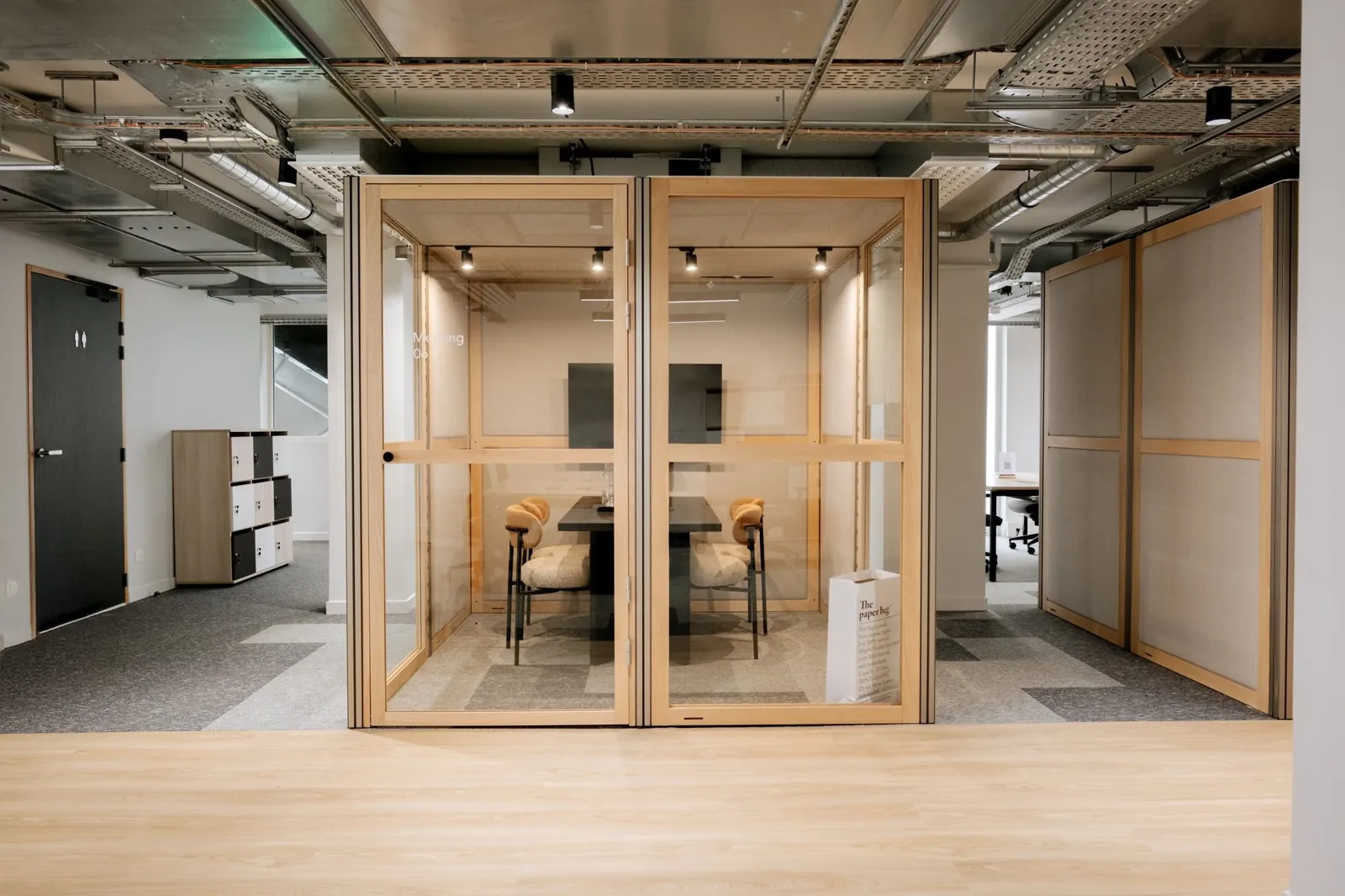 Bureau indépendant 64 postes - Paris 10e (Lucien Sampaix)