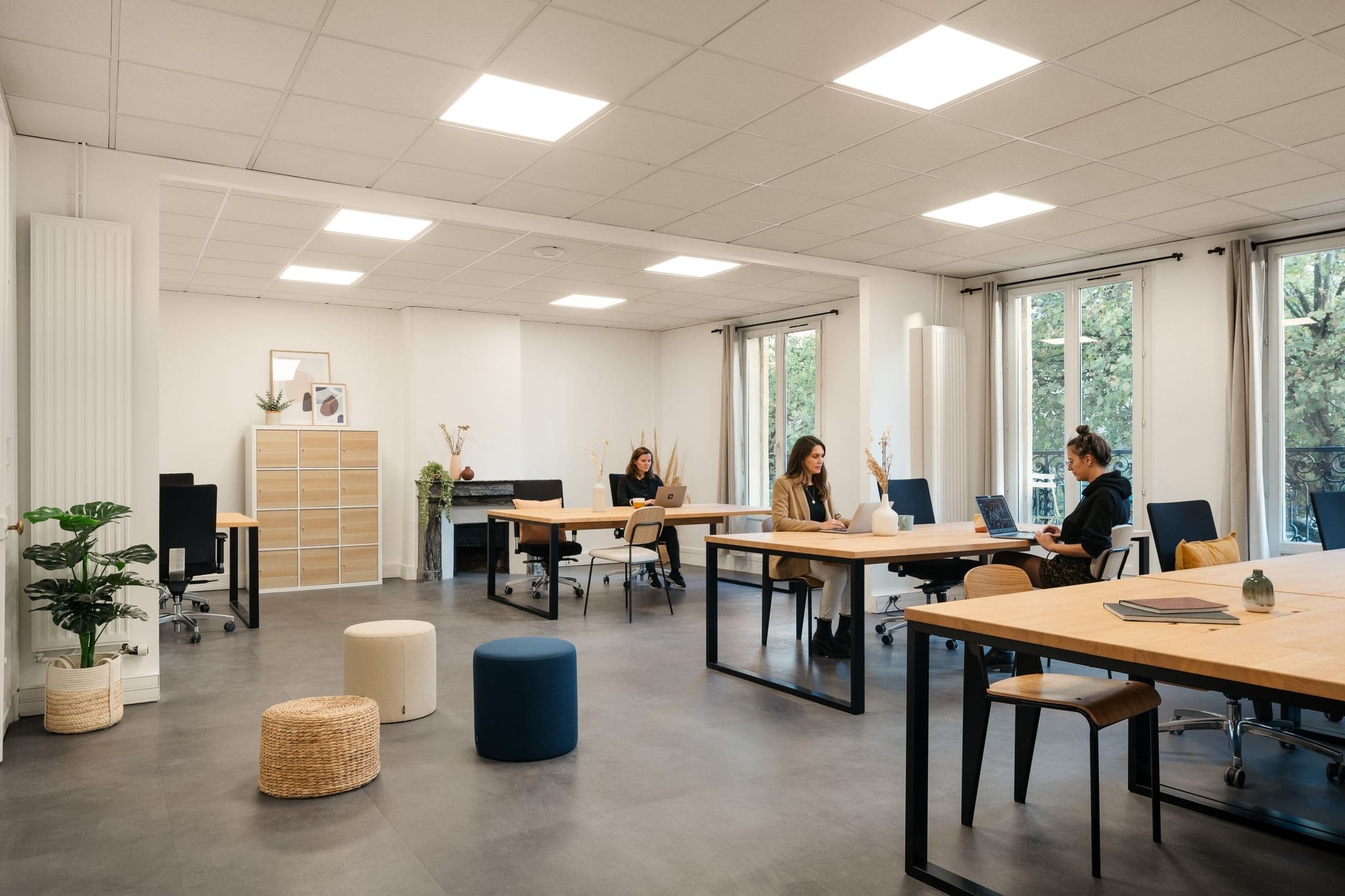 Bureau indépendant 32 postes - Paris 10e (Saint-Denis)