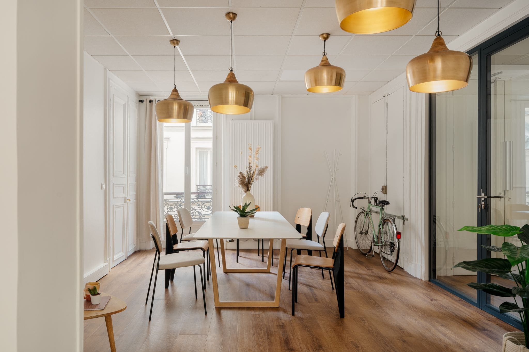 Bureau indépendant 32 postes - Paris 10e (Saint-Denis)