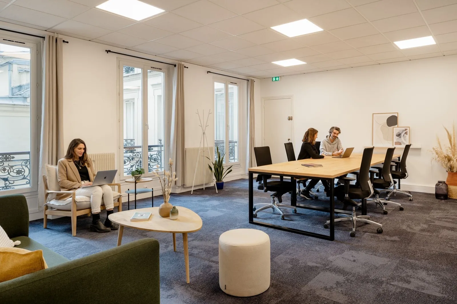 Bureau indépendant 32 postes - Paris 10e (Saint-Denis)