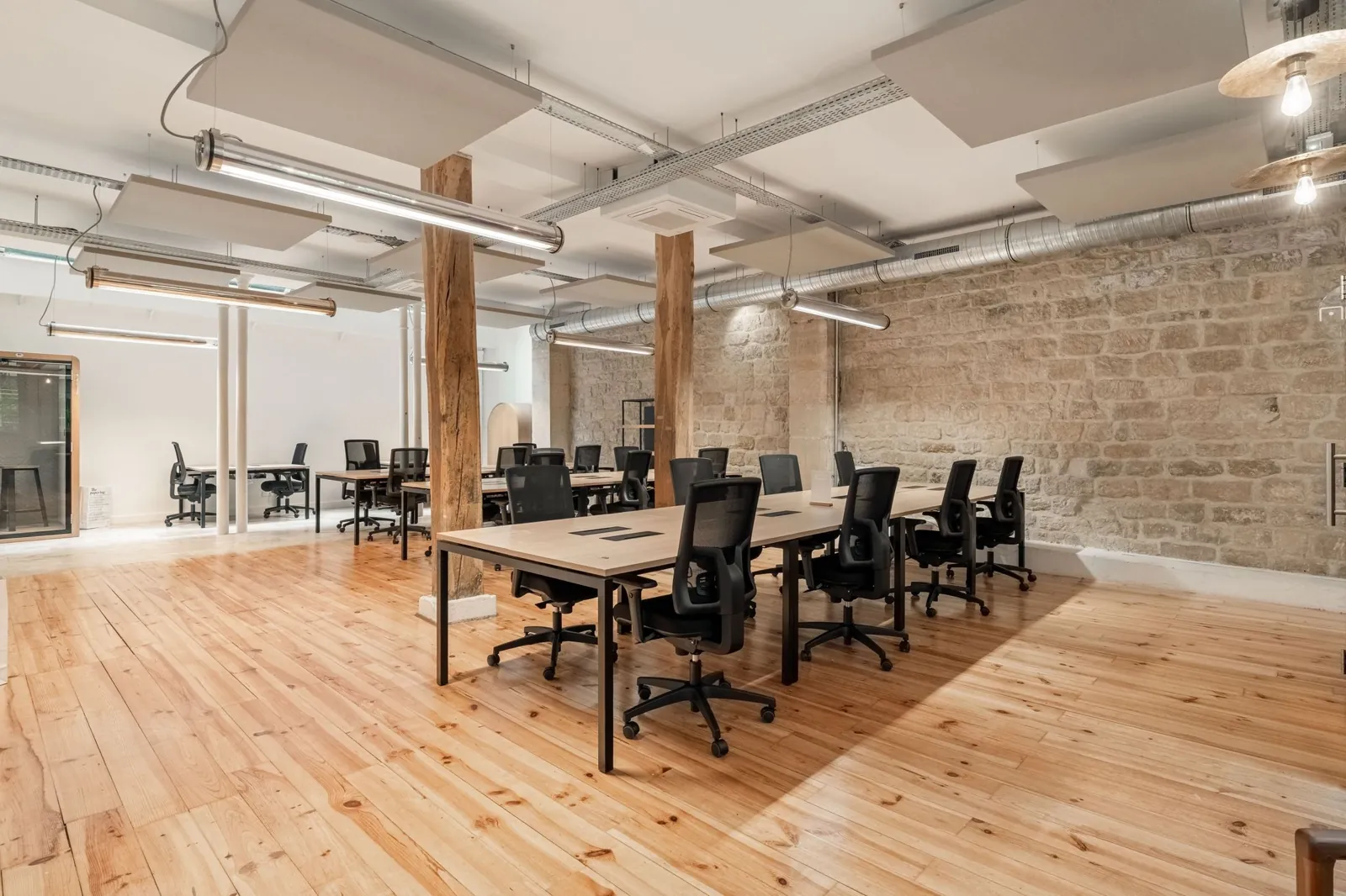 Bureau indépendant 32 postes - Paris 10e (Paradis)