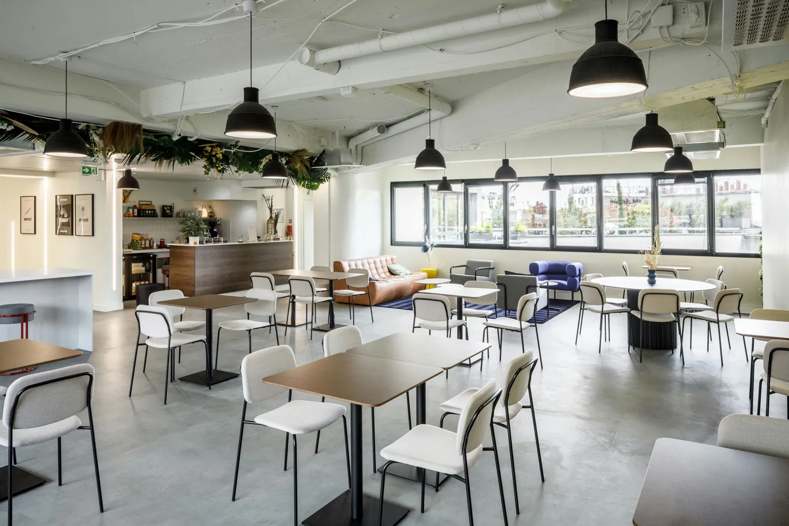 Bureau indépendant 14 postes - Paris 17e (Hauteville)
