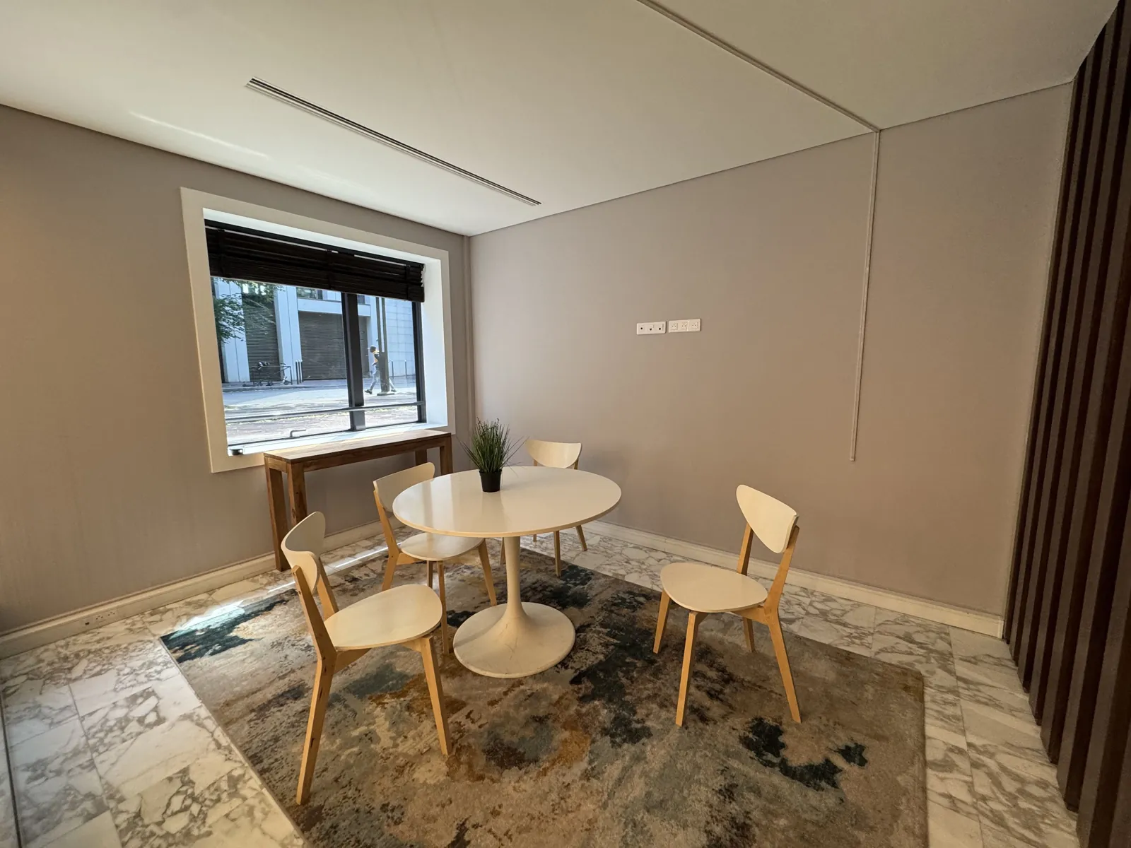 Bureau privé 4 postes - Levallois-Perret (Anatole France)