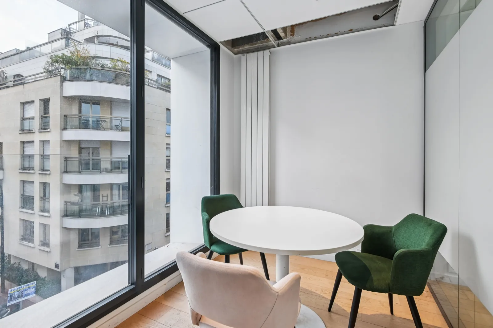 Bureau indépendant 30 postes - Levallois-Perret
