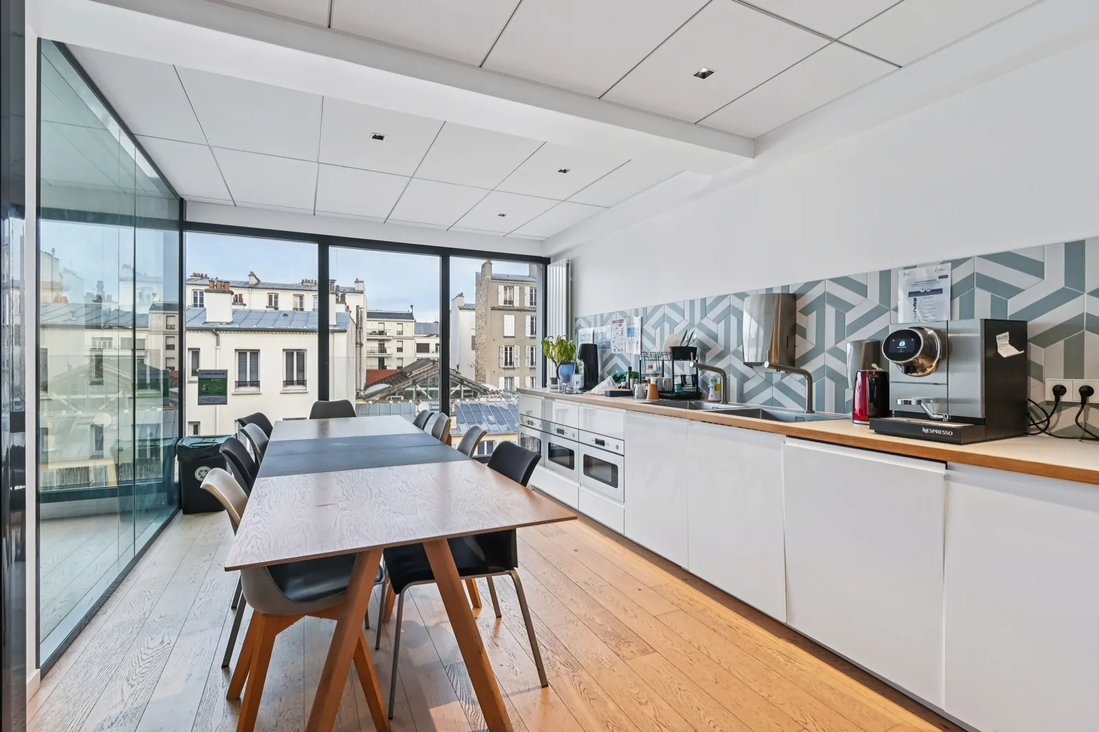 Bureau indépendant 30 postes - Levallois-Perret