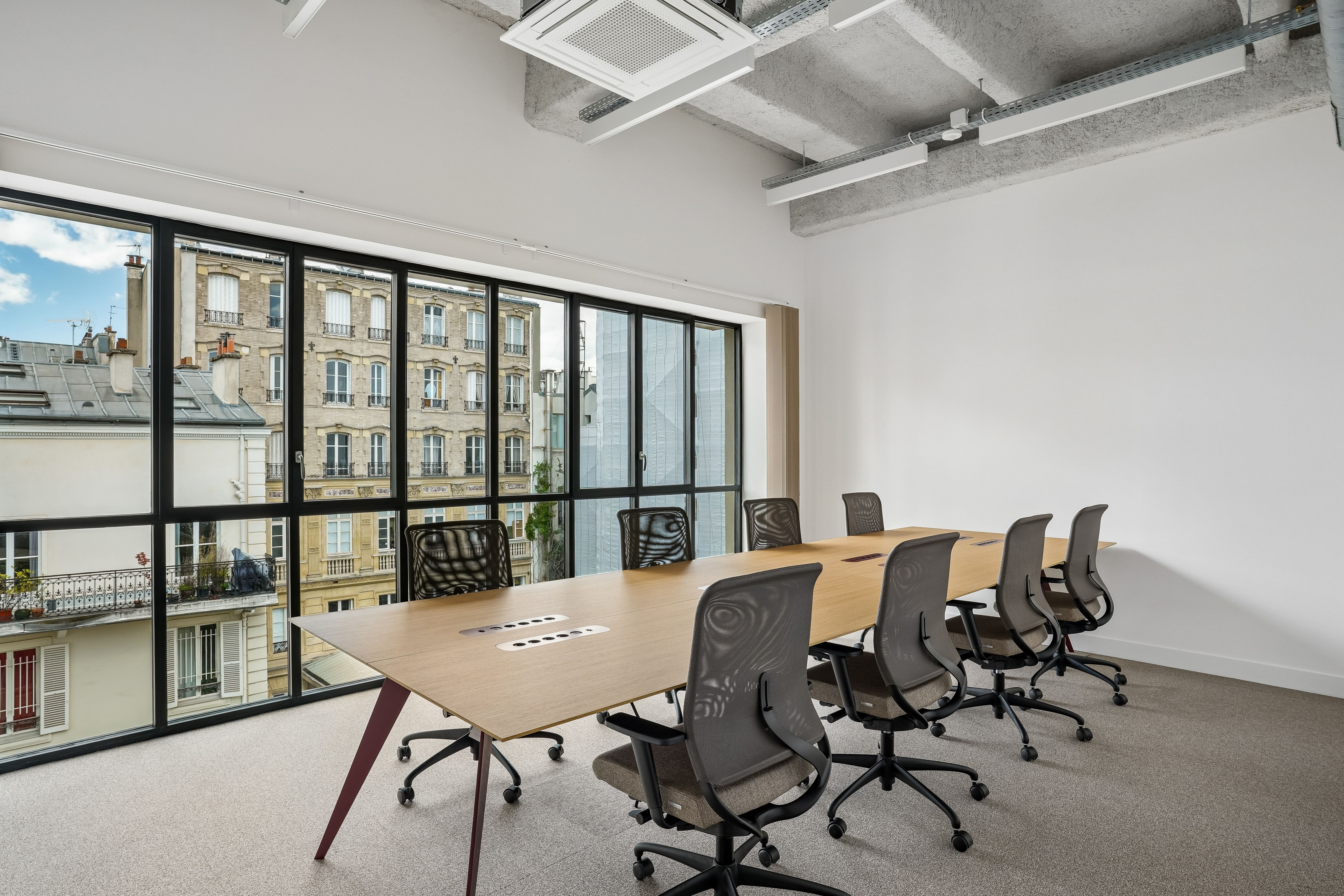 Bureau indépendant 138 postes - Paris 11e (Oberkampf)