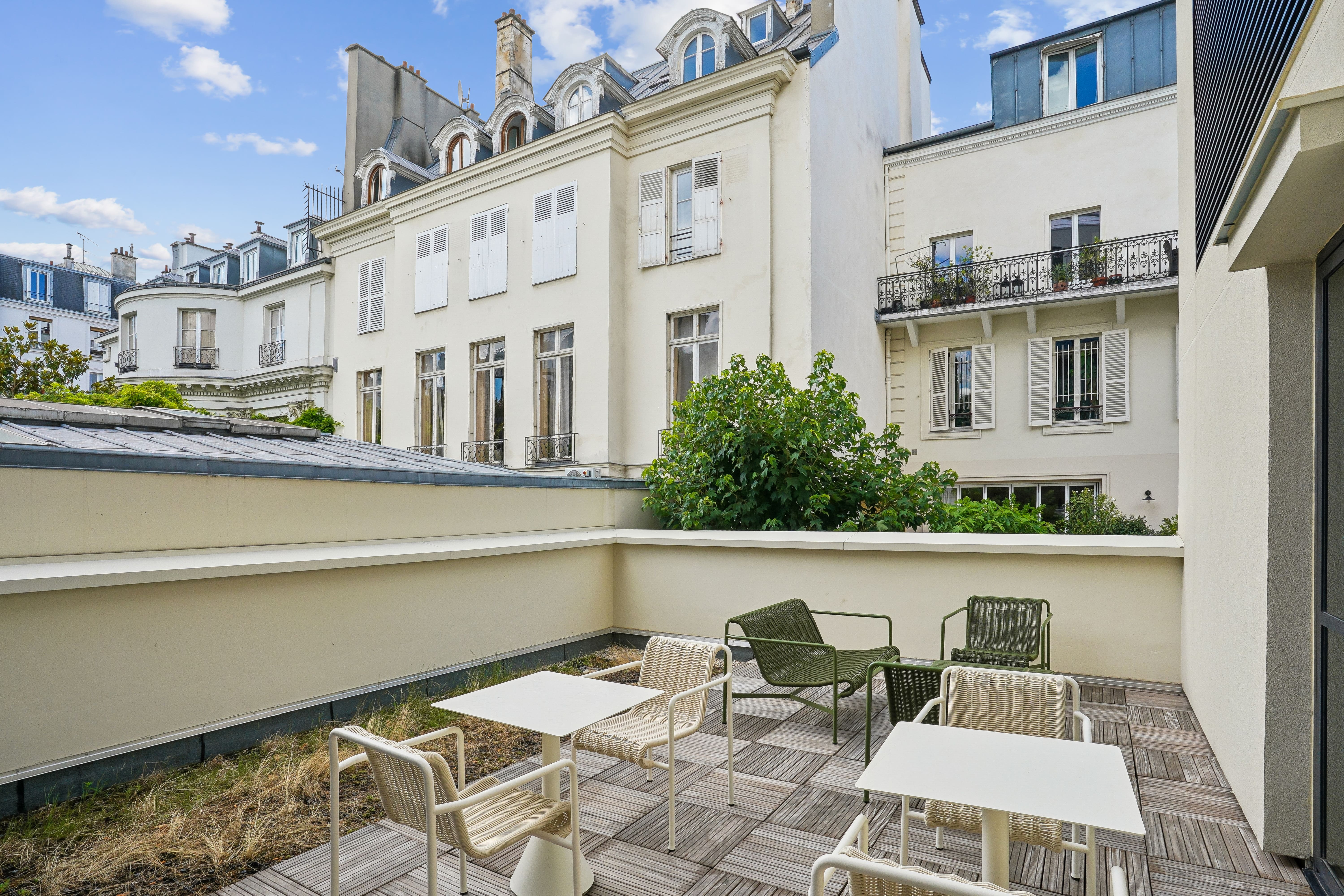 Bureau indépendant 138 postes - Paris 11e (Oberkampf)