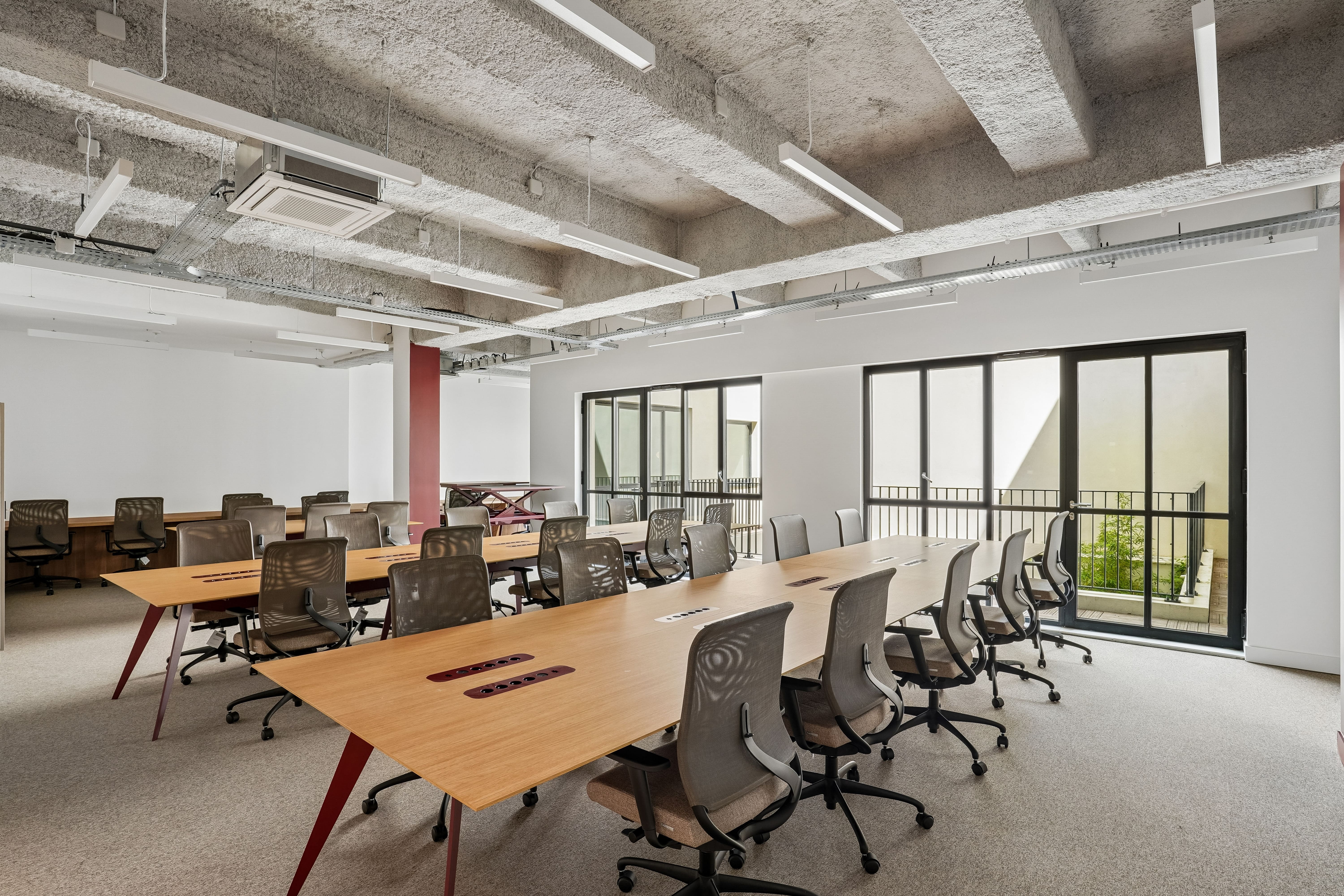 Bureau indépendant 138 postes - Paris 11e (Oberkampf)