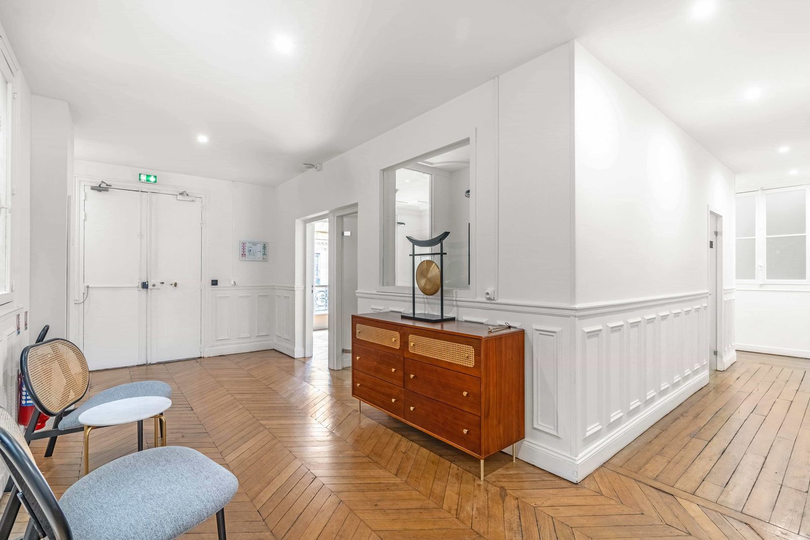 Bureau indépendant 8 postes - Paris 9e (Saint-lazare)