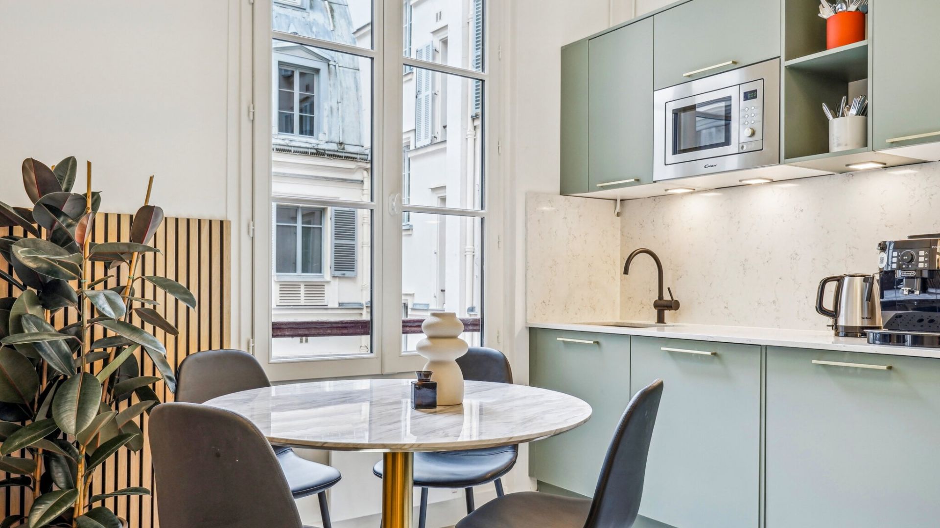 Bureau indépendant 24 postes - Paris 10e (Bonne Nouvelle)