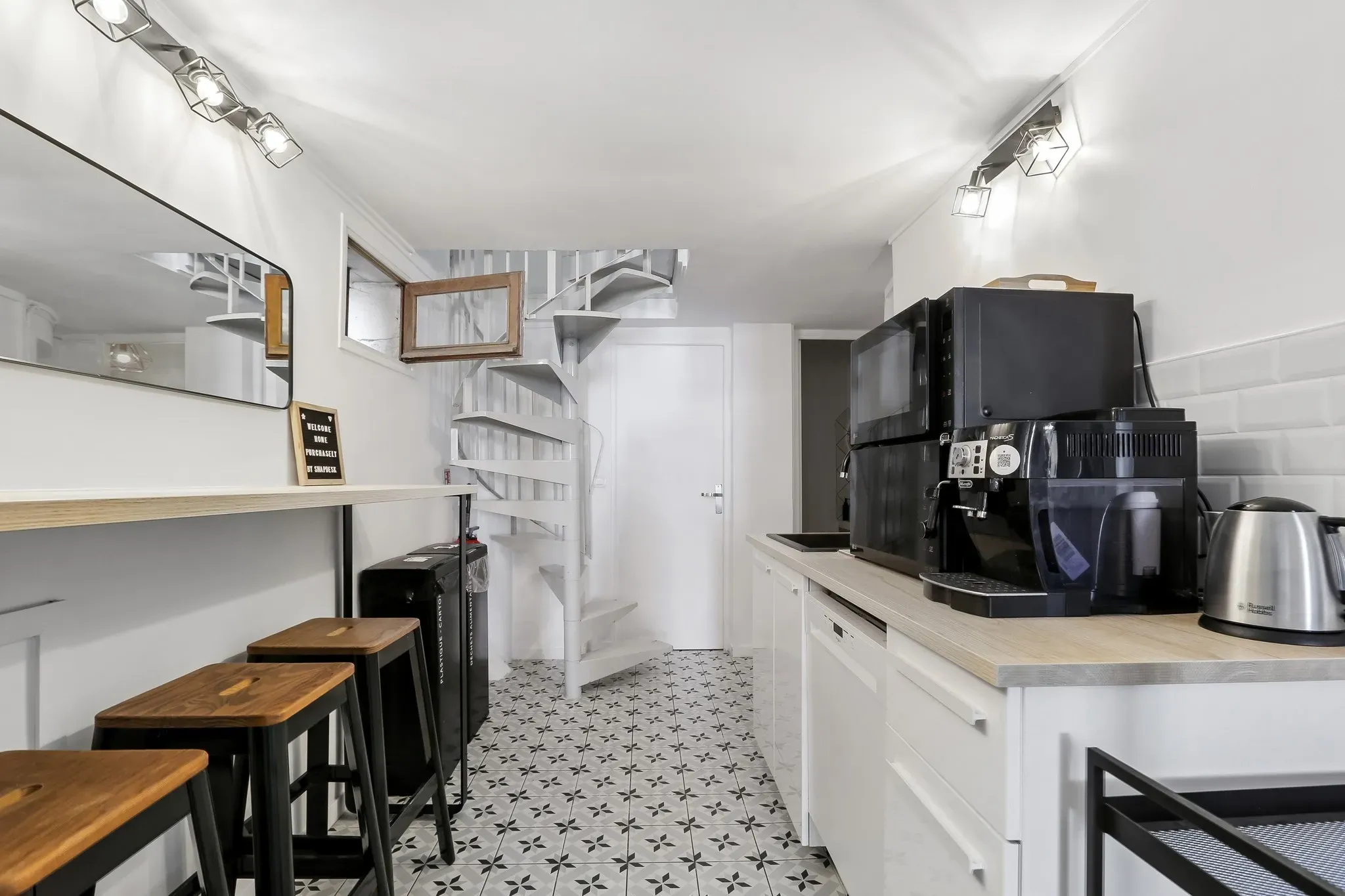 Bureau indépendant 16 postes - Paris 3e (aux Ours)