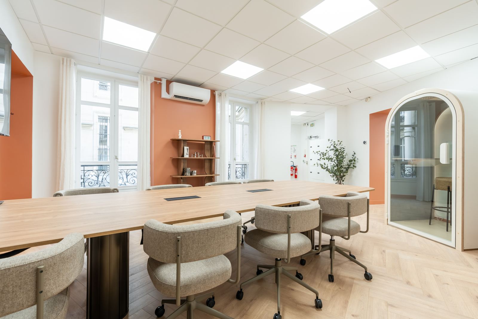 Bureau indépendant 33 postes - Paris 2e (Montmartre)