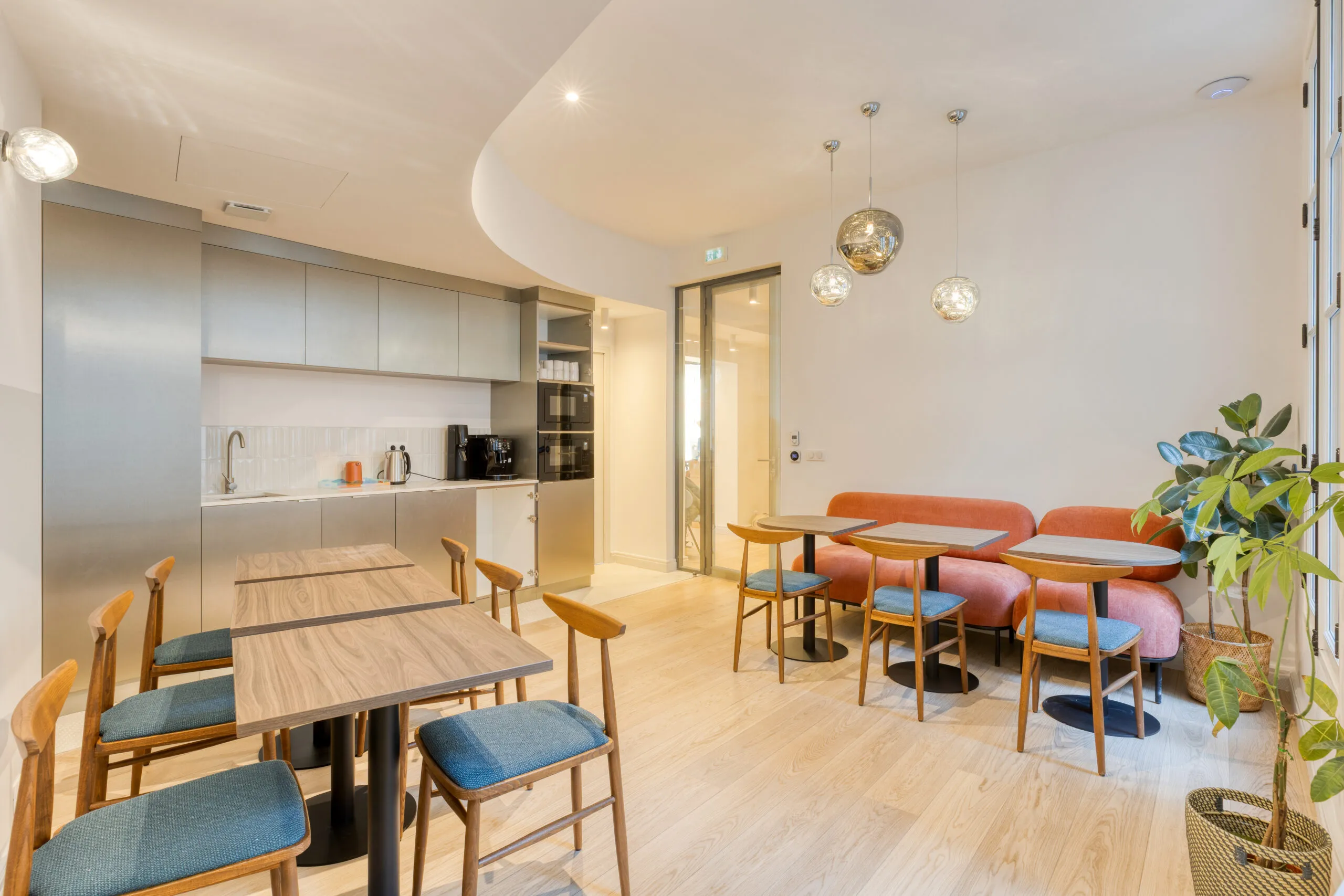 Bureau indépendant 26 postes - Paris 10e (René Boulanger)