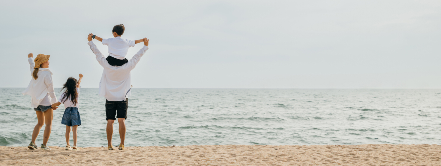 Photo of a family at the beach 