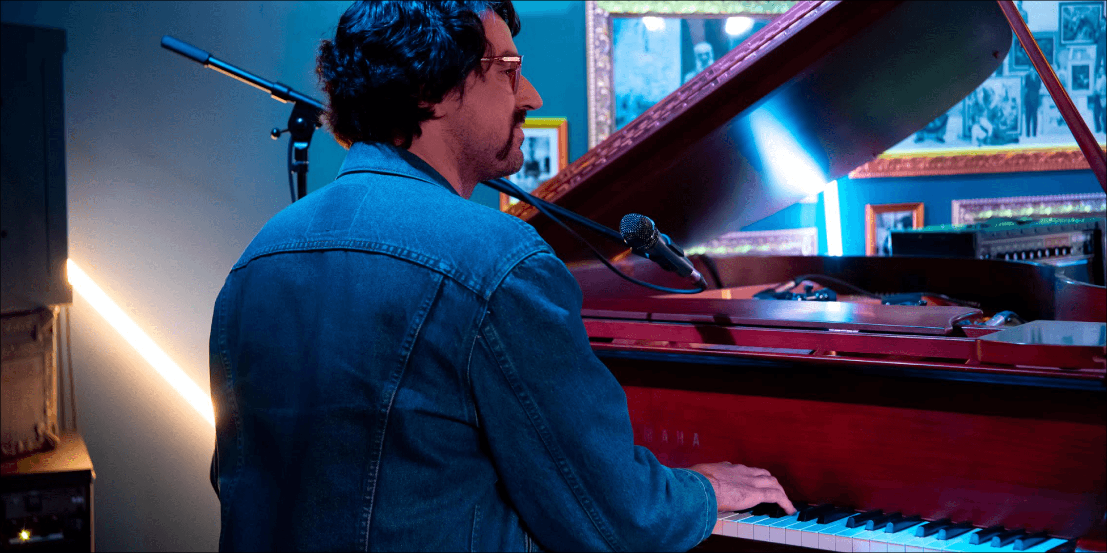 ROCK & ROLL PIANO RECITAL