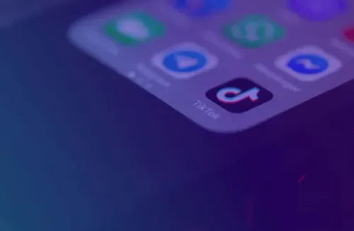 social media apps displayed on a phone