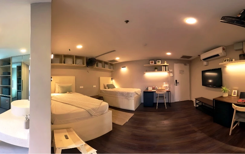 After refurbishment at the Ruemz deluxe en-suite twin room