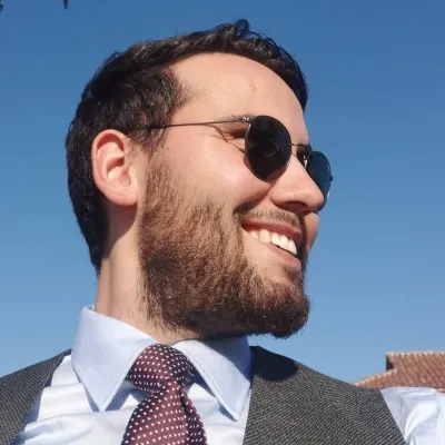 Headshot of Viorel Dumitru
 